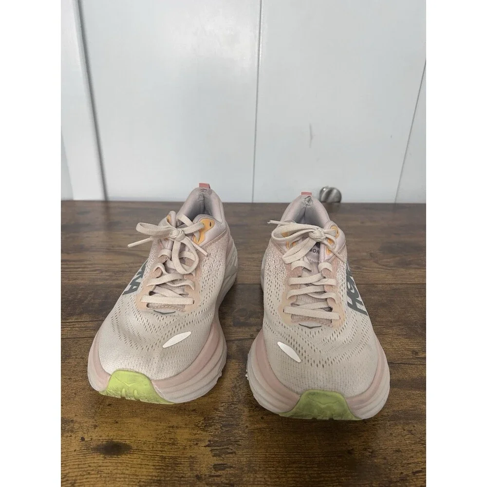 Hoka One One HOKA Bondi 8 Cream Vanilla Colorway running Track Outdoor Sz 7.5B